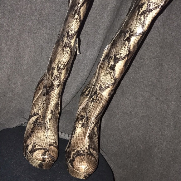 Boots - Picture 1 of 4